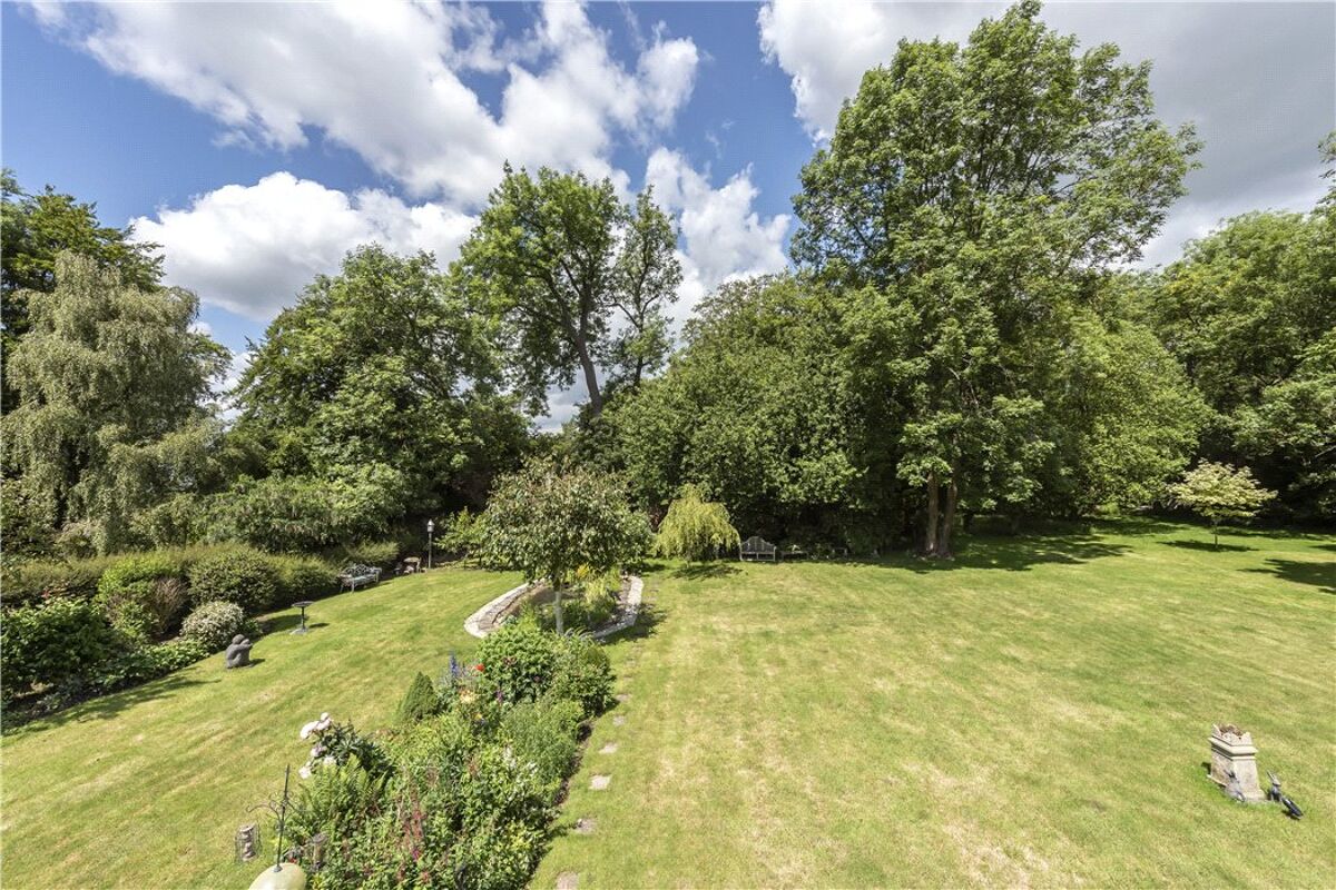 house for sale in Hill Top Cottage, Hill Top Lane, Chinnor Hill