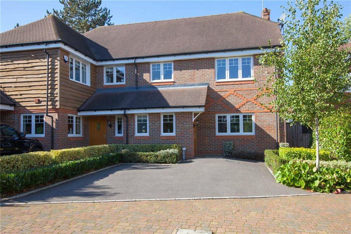 house for sale in Peacock Close, Beaconsfield, HP9 BCN160248 Knight