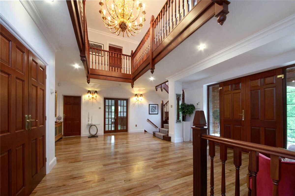 house for sale in Camp Road, Gerrards Cross, SL9 BCN170034 Knight Frank