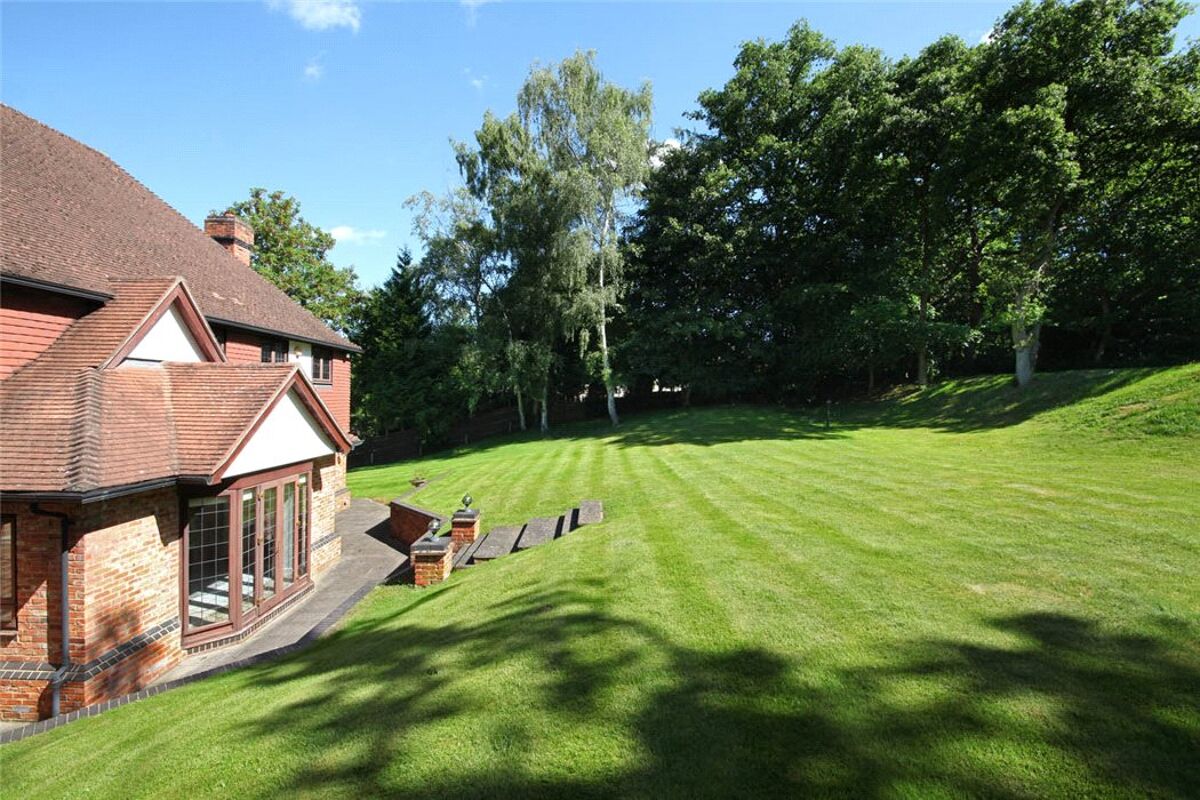 house for sale in Camp Road, Gerrards Cross, SL9 BCN170034 Knight Frank