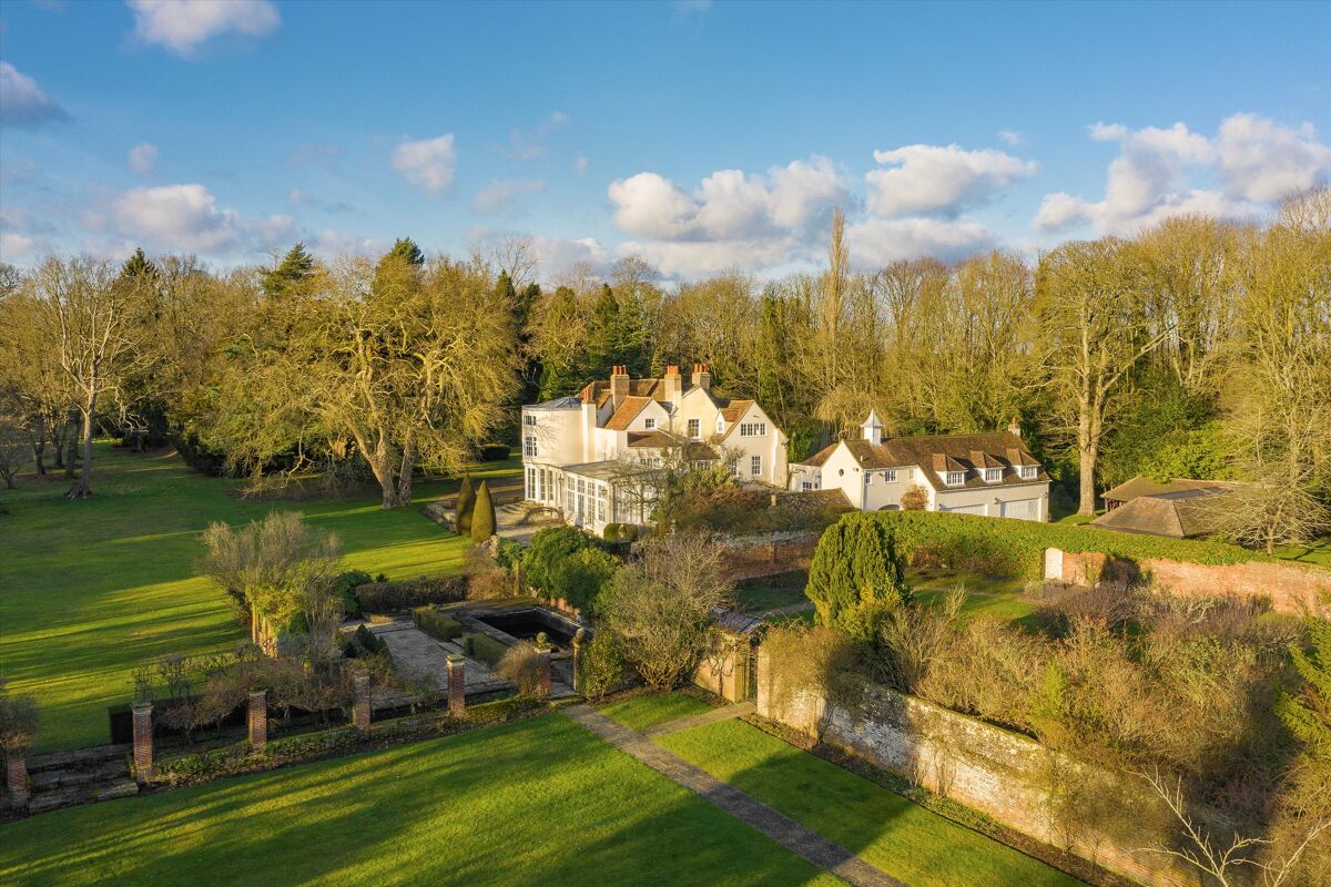 house for sale in Little Chalfont, Amersham, Buckinghamshire, HP7 BCN170183 Knight Frank