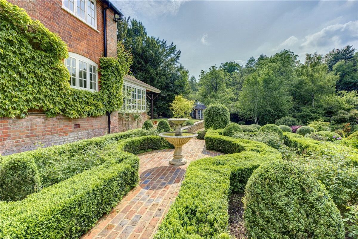 house for sale in Egypt Lane, Farnham Common, Buckinghamshire, SL2