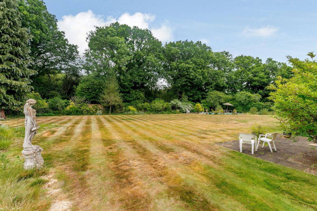 house for sale in Long Grove, Seer Green, Beaconsfield, Buckinghamshire