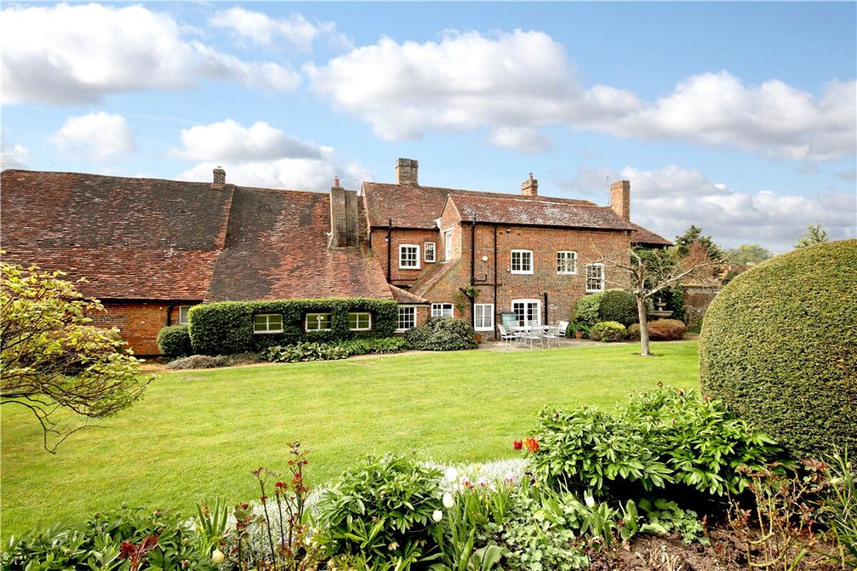 house for sale in Rignall Road, Great Missenden, Buckinghamshire, HP16 BCN180139 Knight Frank