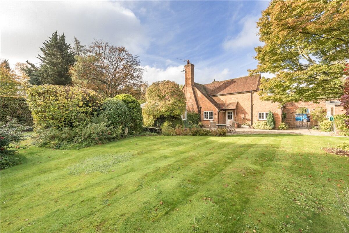 house for sale in Gregories Farm Lane, Beaconsfield, HP9 BCN180329