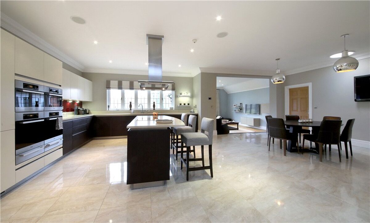 house for sale in Drews Park, Knotty Green, Beaconsfield, Buckinghamshire, HP9 BCN180363