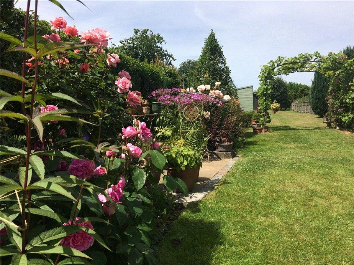 house for sale in Little Twye Cottages, Little Twye Road, Buckland