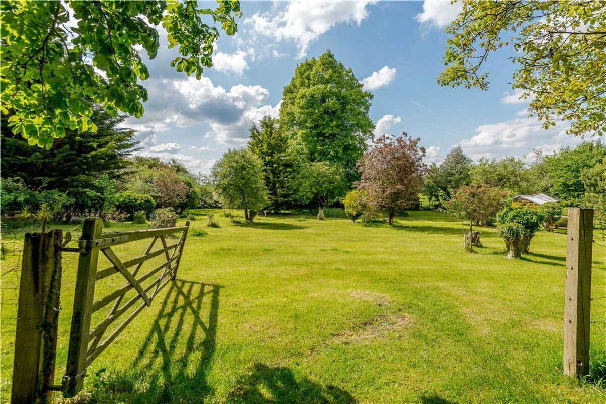 bungalow for sale in Hawks Hill, Bourne End, Buckinghamshire, SL8