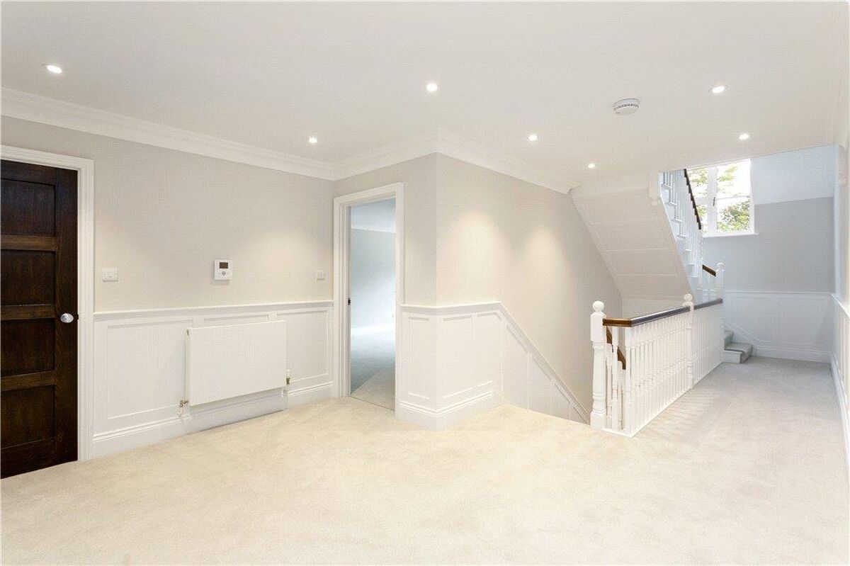 house for sale in Long Lane, Bovingdon, Hemel Hempstead, Hertfordshire