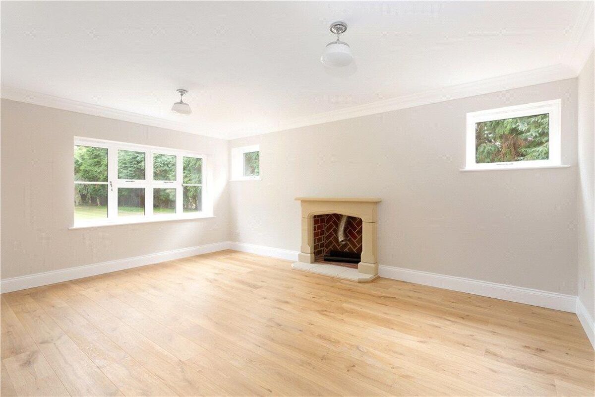 house for sale in Long Lane, Bovingdon, Hemel Hempstead, Hertfordshire