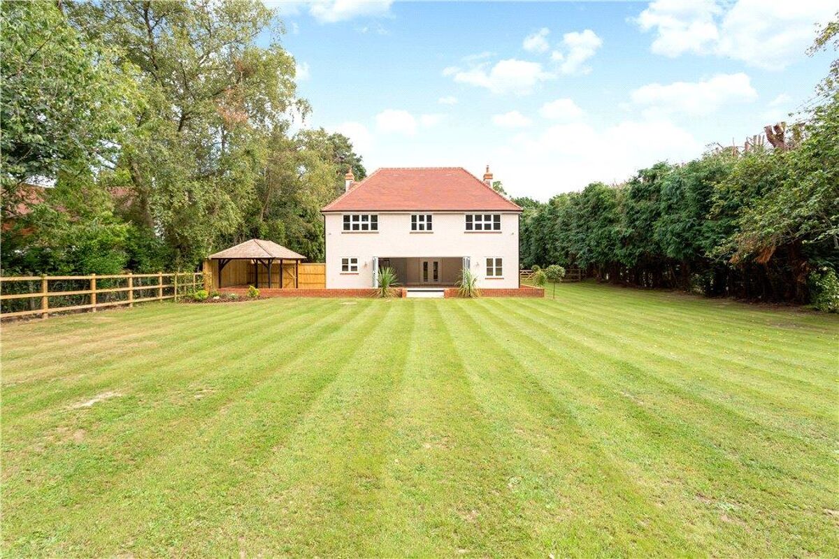 house for sale in Long Lane, Bovingdon, Hemel Hempstead, Hertfordshire