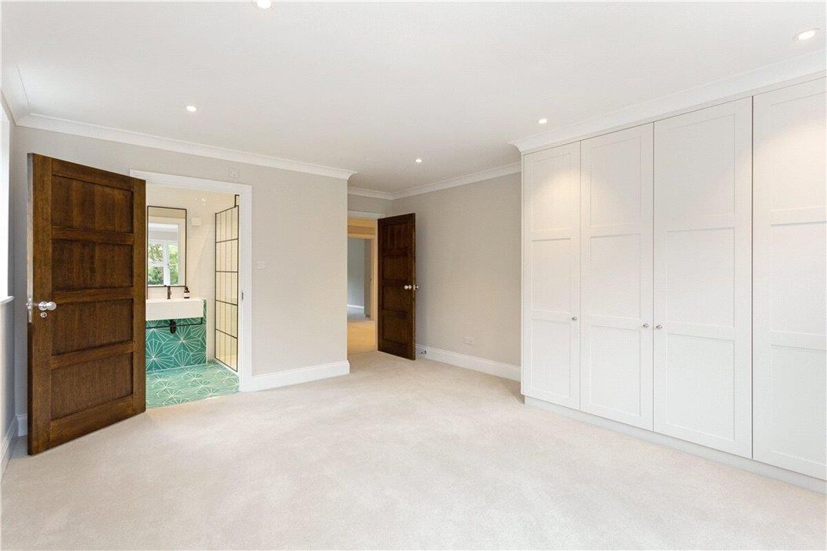 house for sale in Long Lane, Bovingdon, Hemel Hempstead, Hertfordshire