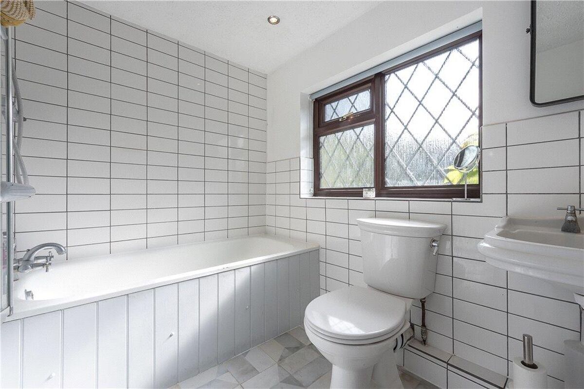 house for sale in Buckland Common, Tring, Buckinghamshire, HP23