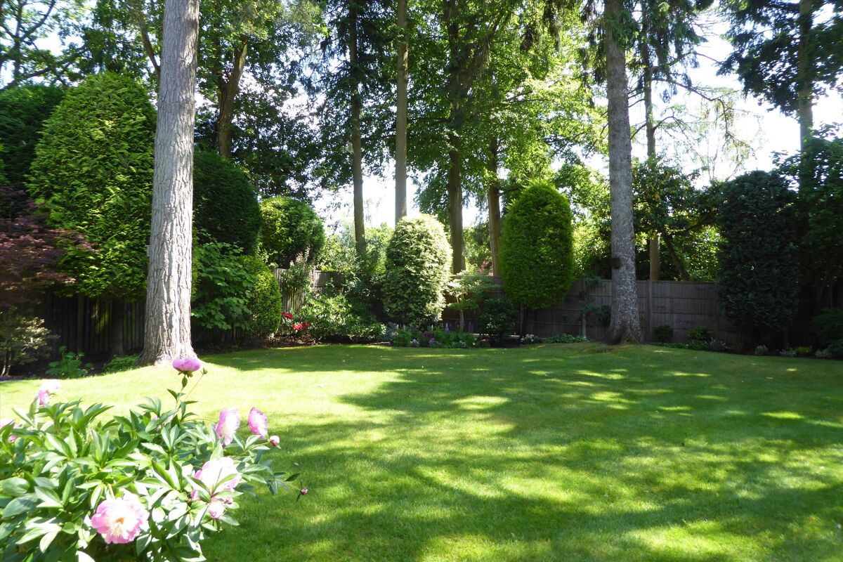 house for sale in Dukes Wood Avenue, Gerrards Cross, Buckinghamshire