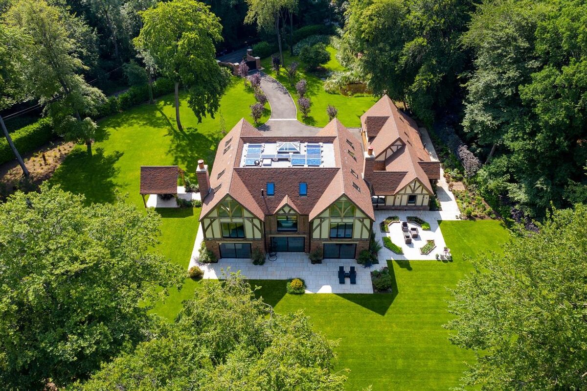 house for sale in Hill Top Lane, Chinnor Hill, Oxfordshire, OX39