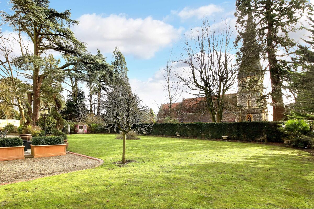 house for sale in Langleybury, Kings Langley, Hertfordshire, WD4 BCN190254 Knight Frank house for sale in Langleybury, Kings Langley, Hertfordshire, WD4 BCN190254 Knight Frank