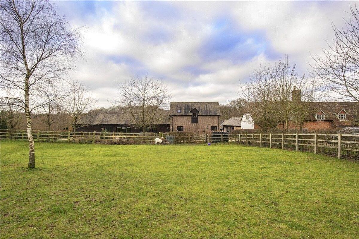 house for sale in Bank Green, Bellingdon, Chesham, Buckinghamshire, HP5