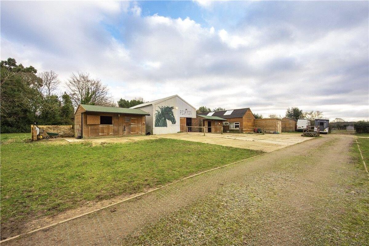 house for sale in Bank Green, Bellingdon, Chesham, Buckinghamshire, HP5