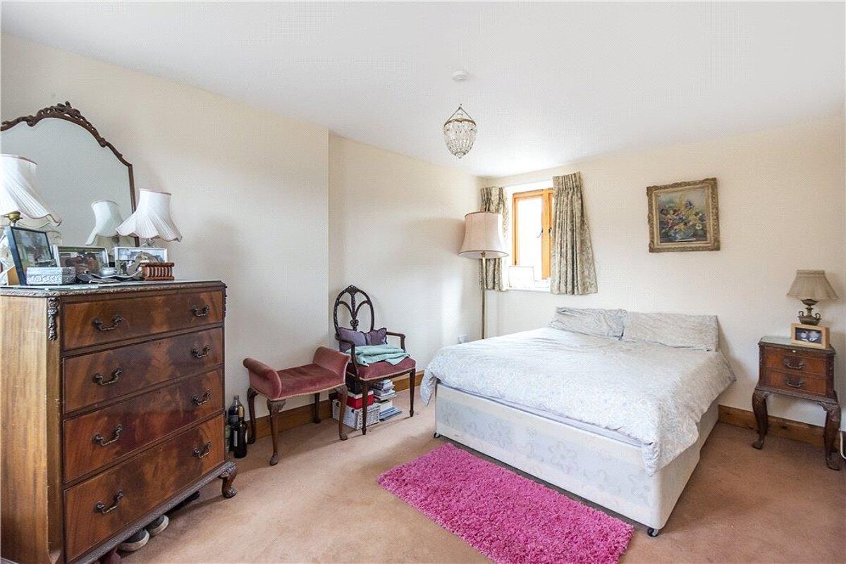 house for sale in Bank Green, Bellingdon, Chesham, Buckinghamshire, HP5