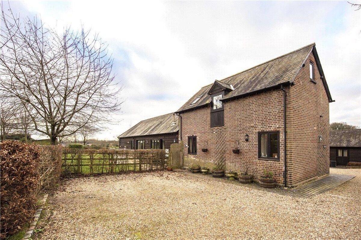 house for sale in Bank Green, Bellingdon, Chesham, Buckinghamshire, HP5
