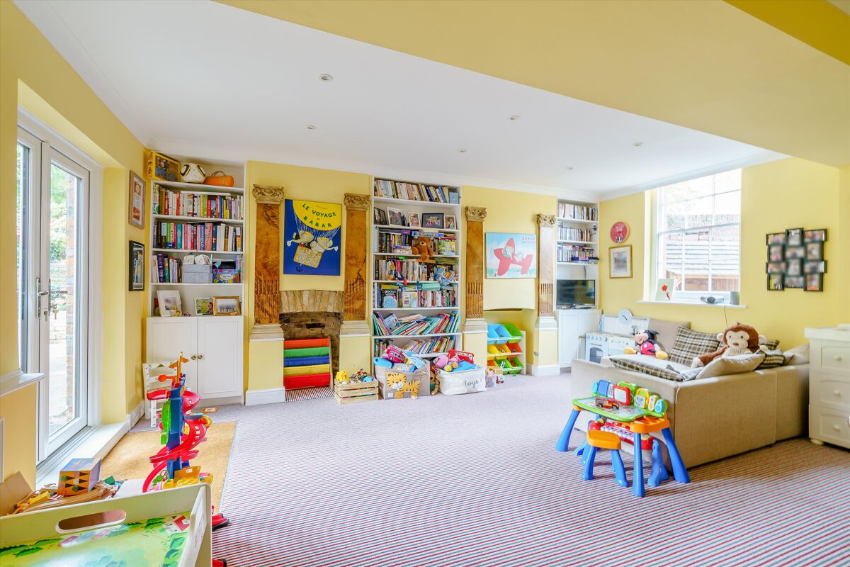 house for sale in Swan Lane, Iver, Buckinghamshire, SL0 BCN200001