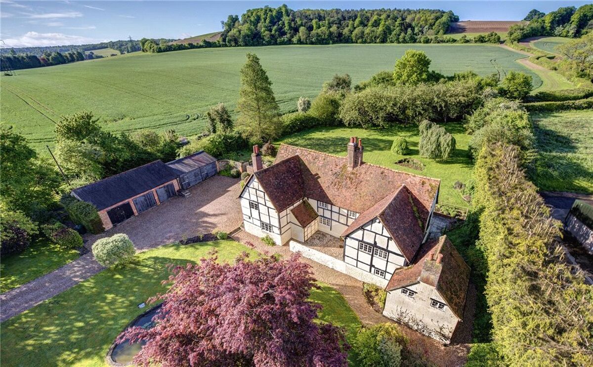 house for sale in West Buckinghamshire, HP14 BCN910933