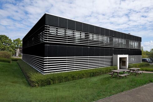 Picture of 400 sqm Office Workways Offices 27, for rent.