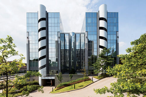Picture of 262 - 3 330 m² Bureau Plaine 11, for rent.