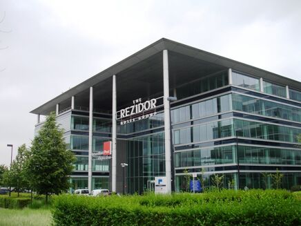 Picture of 844 - 7 513 m² Bureau BOURGET 44, for rent.