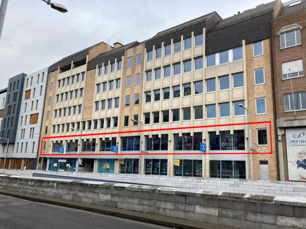 Picture of 949 sqm Office for rent.