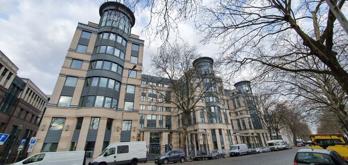 Picture of 851 - 9 170 m² Bureau THE ADMIRAL, for rent.