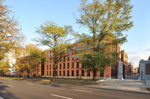 Picture of 268 - 3 399 m² Bureau ARSENAL, for rent.