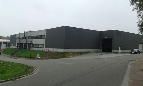Picture of 1 990 m² Industriel for rent.
