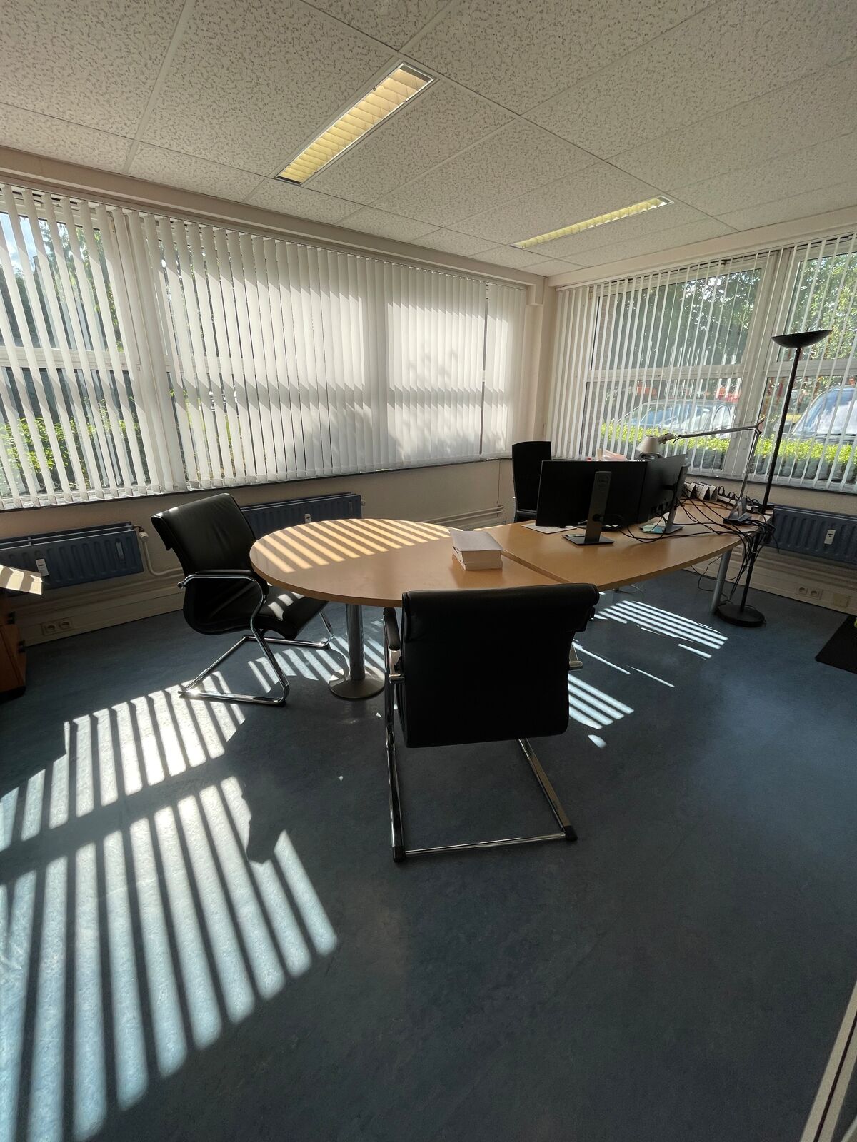 Office to rent in Esplanade René Magritte 1, 6010 CHARLEROI BE6259856
