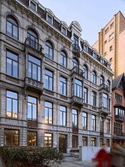 Picture of 76 - 608 m² Bureau for rent.