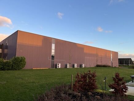Picture of 1,375 sqm Industrial for rent.