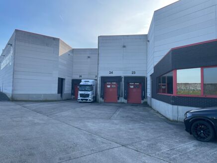 Picture of 4,200 - 4,444 sqm Industrial for rent.