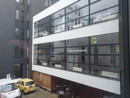 Picture of 69 - 397 m² Bureau for rent.