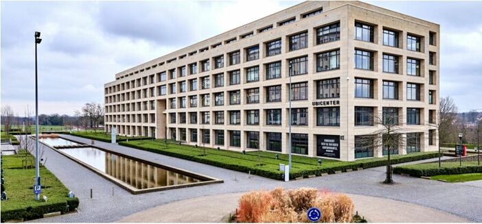 Picture of 262 - 1,810 sqm Office UBICENTER, for rent.
