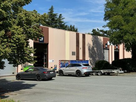 Picture of 421 - 448 m² Industriel BRIXTON BUSINESS PARK, for rent.