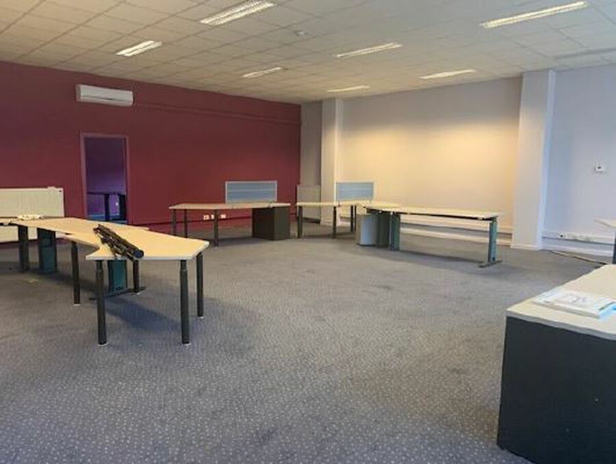 Office to rent in Rue de Namur 101 6041 GOSSELIES BEBLG8761