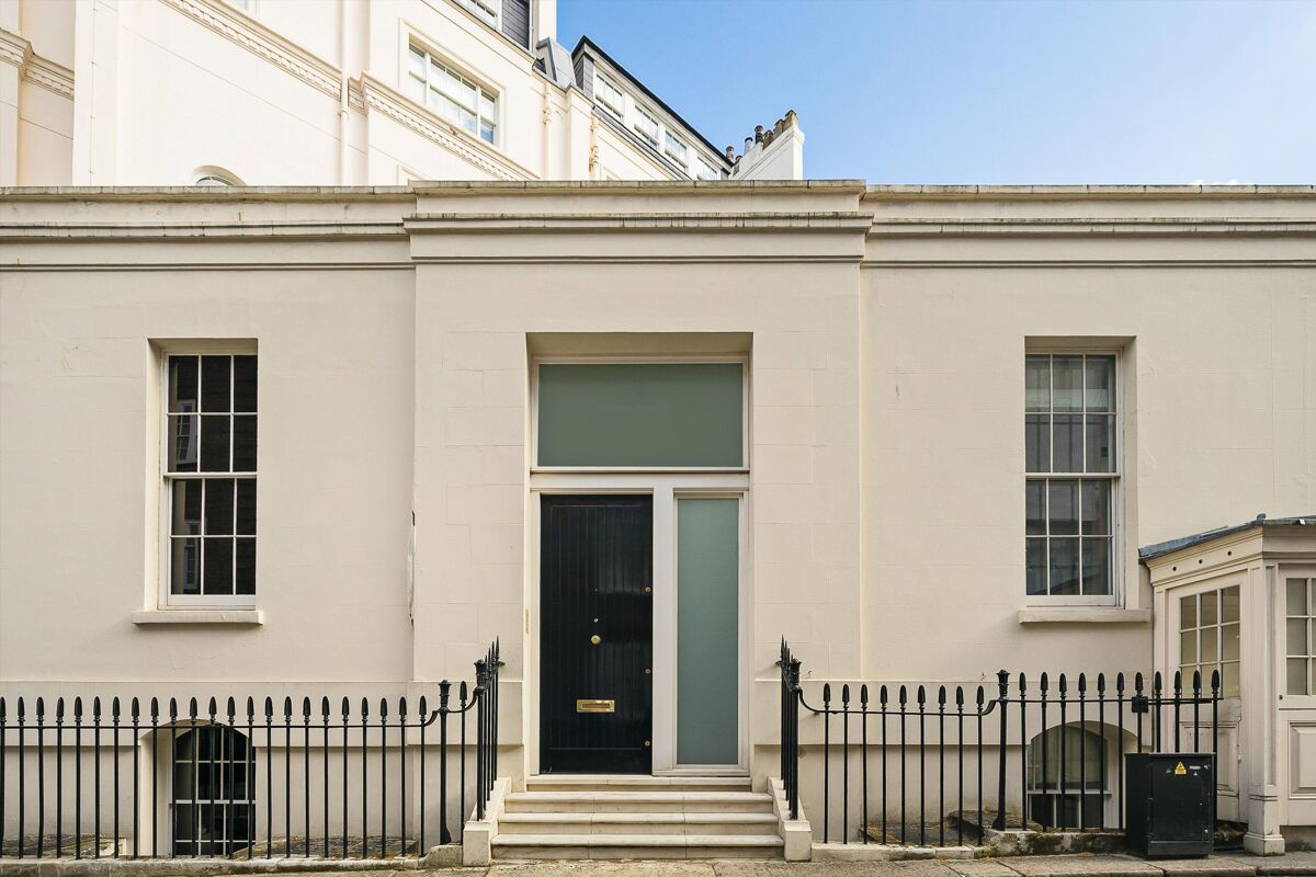 flat to rent in Wilton Row, Belgravia, London, SW1X BEQ012071567