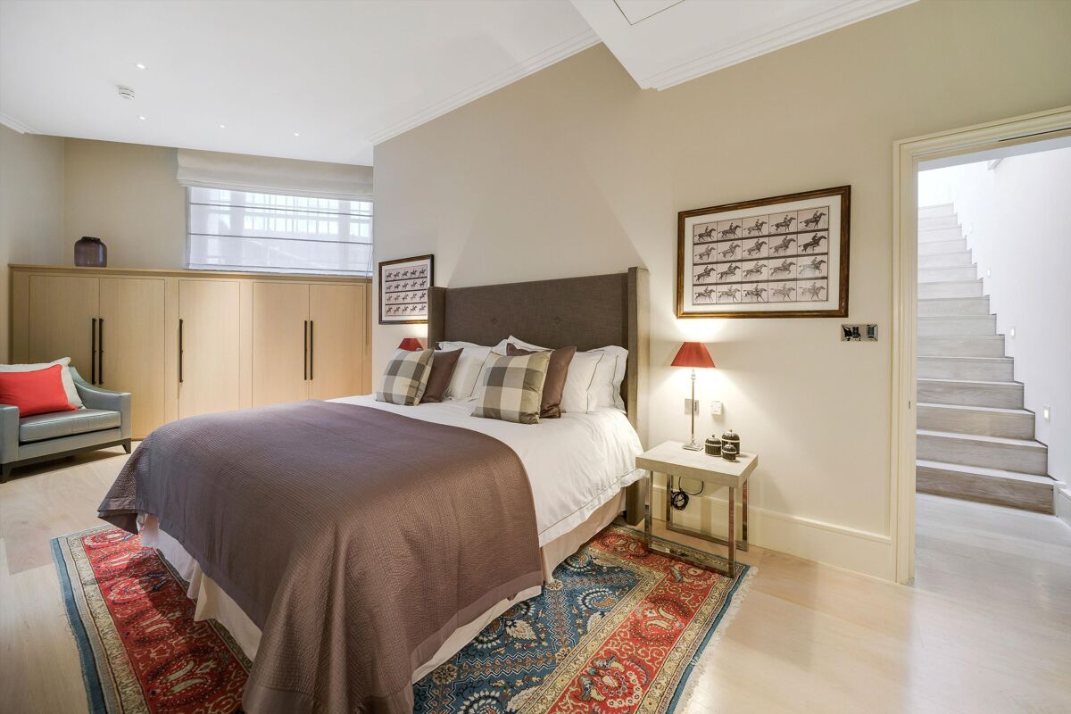 flat to rent in Wilton Row, Belgravia, London, SW1X BEQ012071567