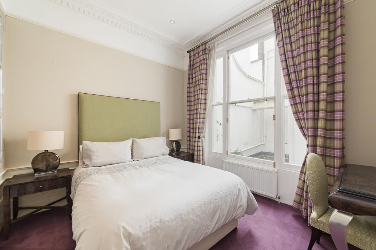 flat to rent in Eccleston Square, Pimlico, London, SW1V BEQ012085767