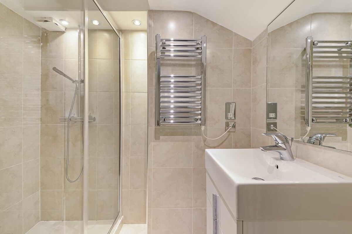 flat to rent in Eccleston Square, Pimlico, London, SW1V BEQ012085767