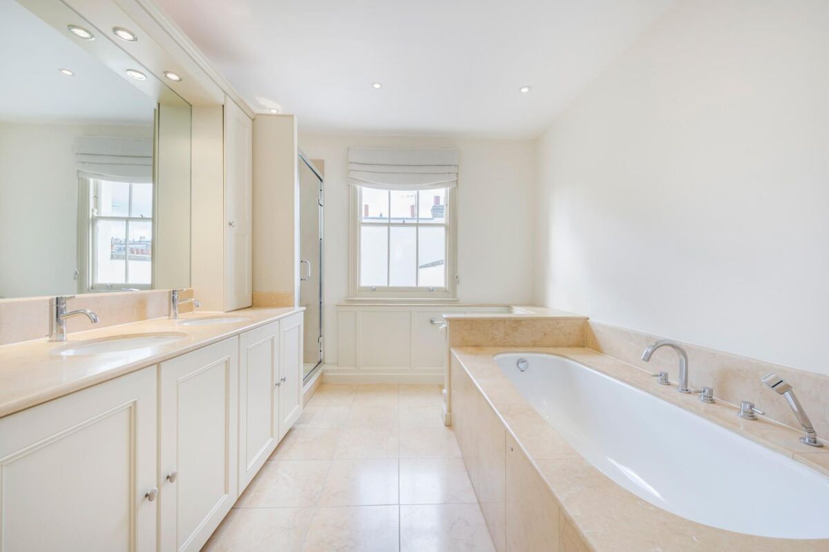 house to rent in Eaton Terrace, London, SW1W BEQ012105851 Knight Frank