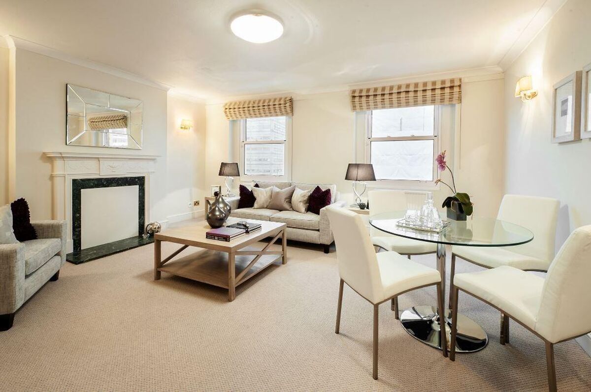 flat to rent in Buckingham Palace Road, Victoria, London, SW1W