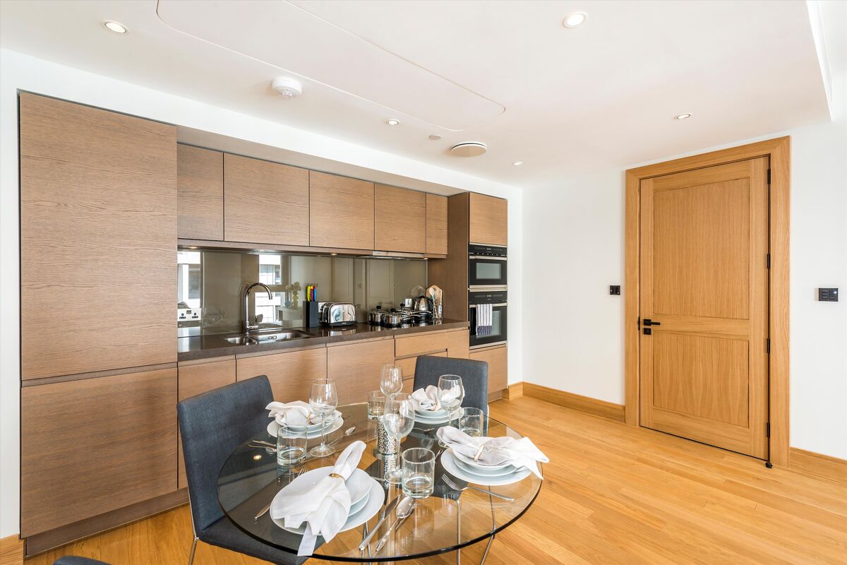 flat to rent in Cleland House, 32 John Islip Street, Westminster