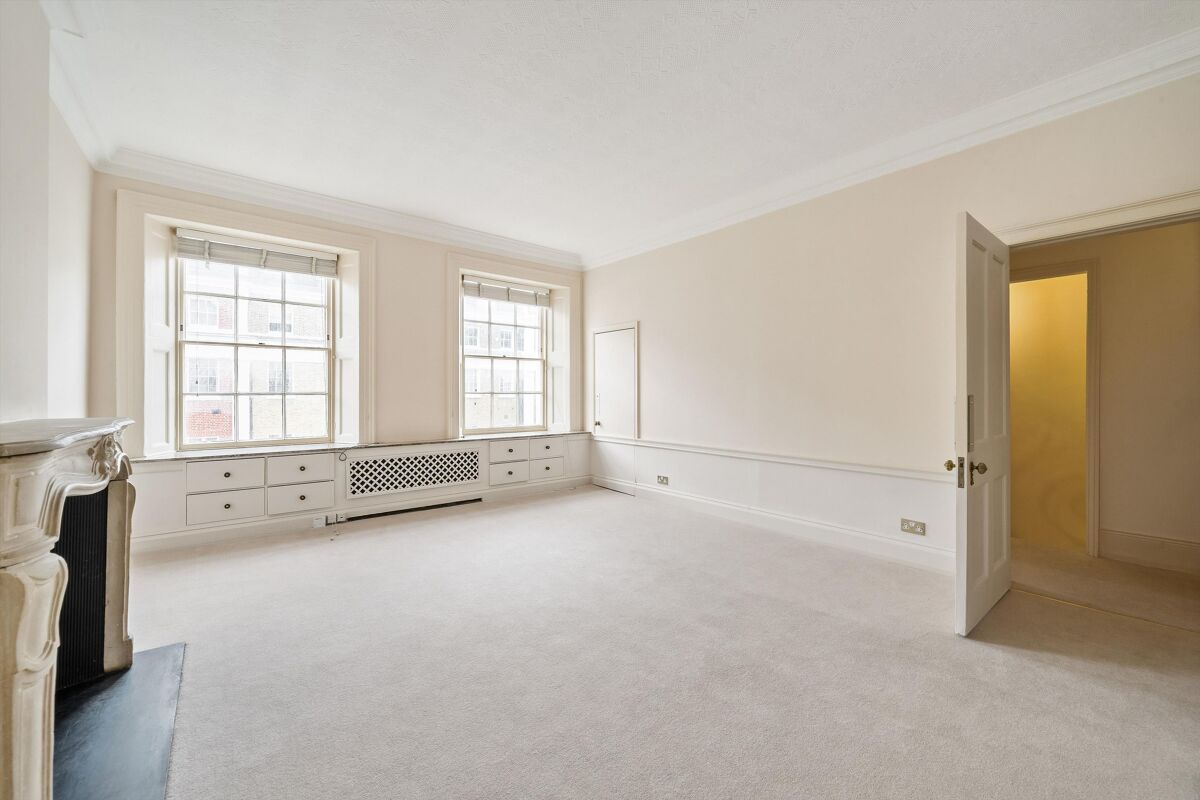 flat to rent in Eaton Place, Belgravia, London, SW1X BEQ012194850
