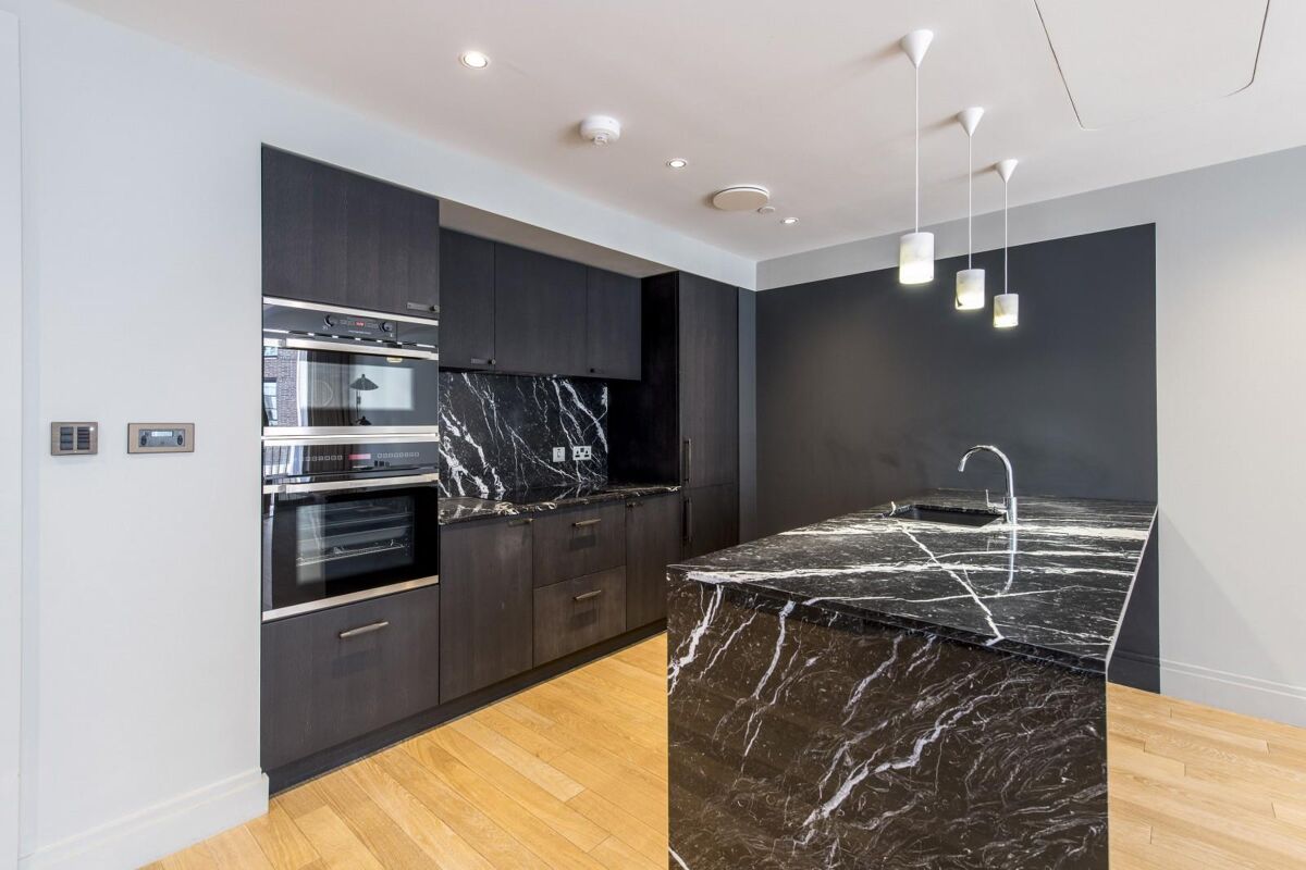 flat to rent in Cleland House, John Islip Street, Westminster, London